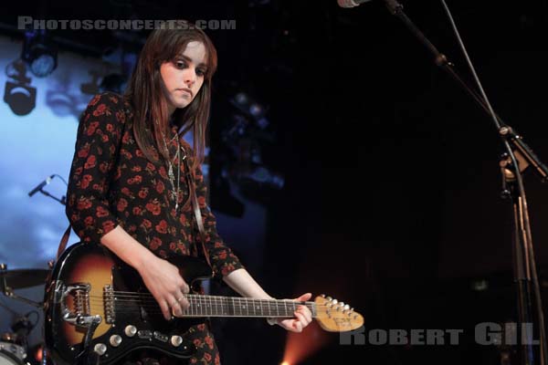 TESS PARKS AND ANTON NEWCOMBE - 2015-09-19 - ANGERS - Le Chabada - 